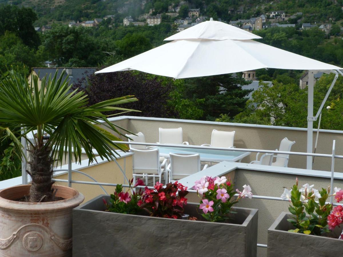La Desirade Bed & Breakfast Salles-la-Source Exterior photo